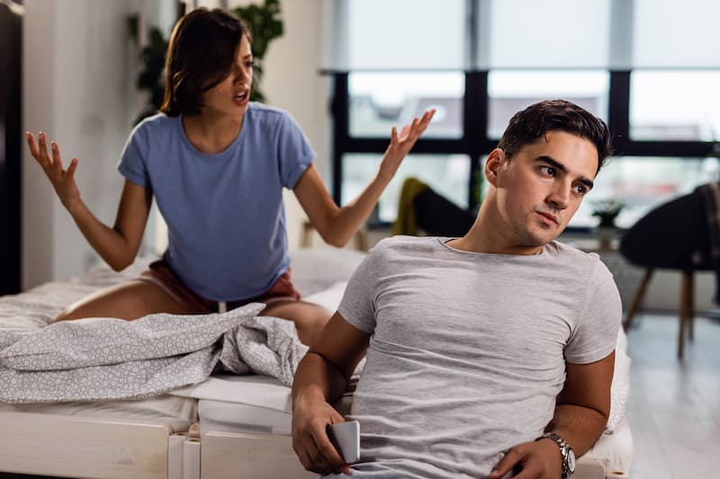 Do Narcissists Know What They Are?